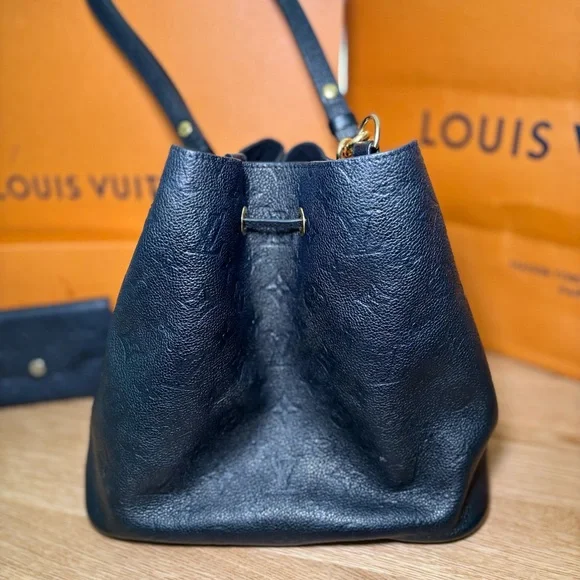 Louis Vuitton Black Embossed Shoulder Bag - Picture 3 of 11